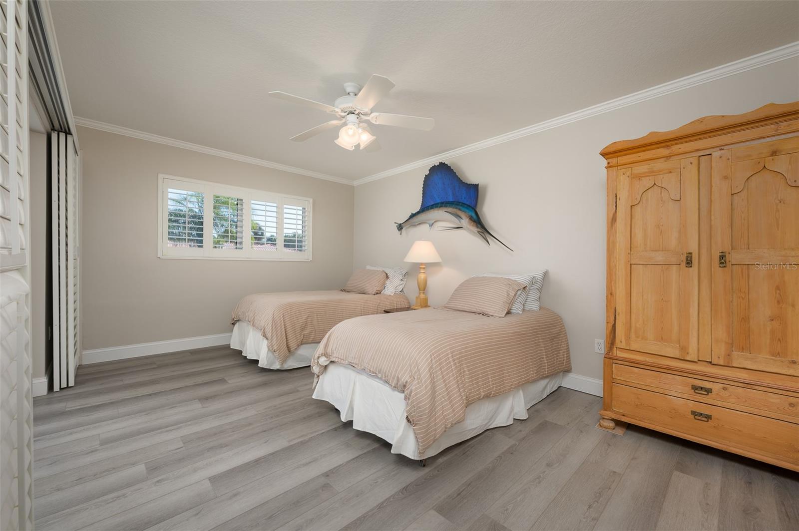 COUNTRY CLUB SHORES SEC 1 - Residential