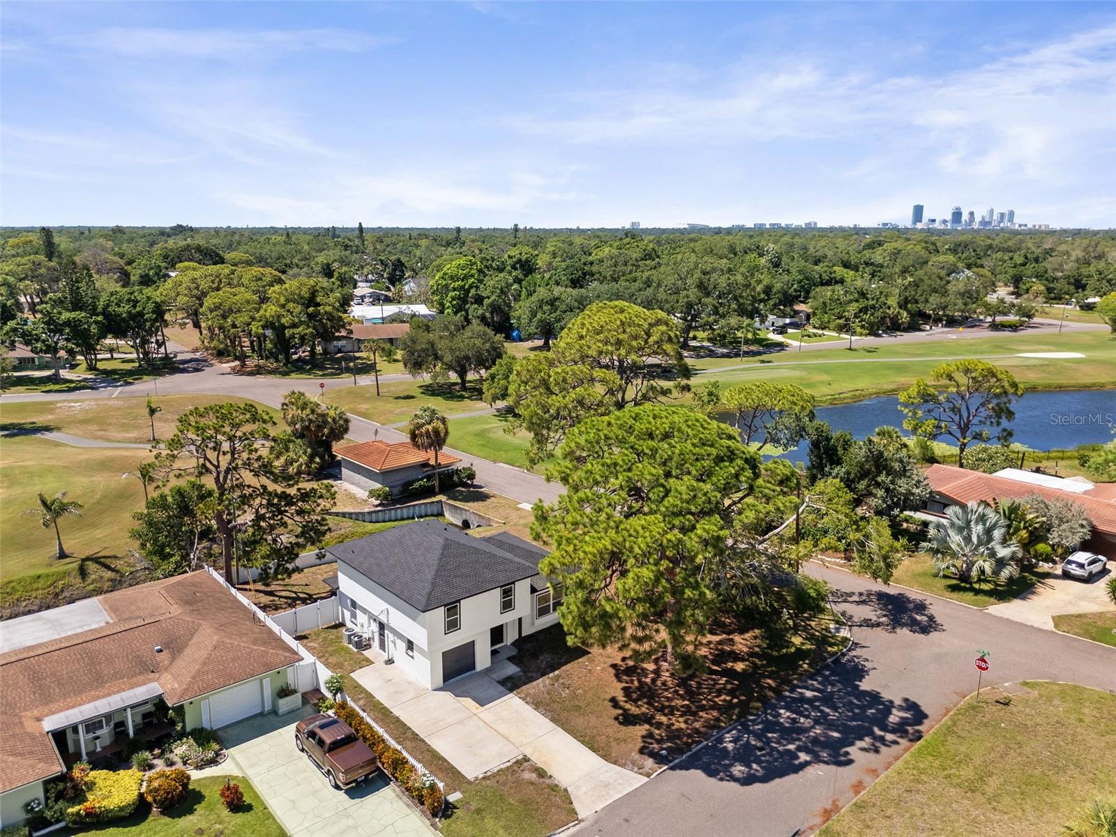 LAKEWOOD COUNTRY CLUB ESTATES SEC 1 - Residential