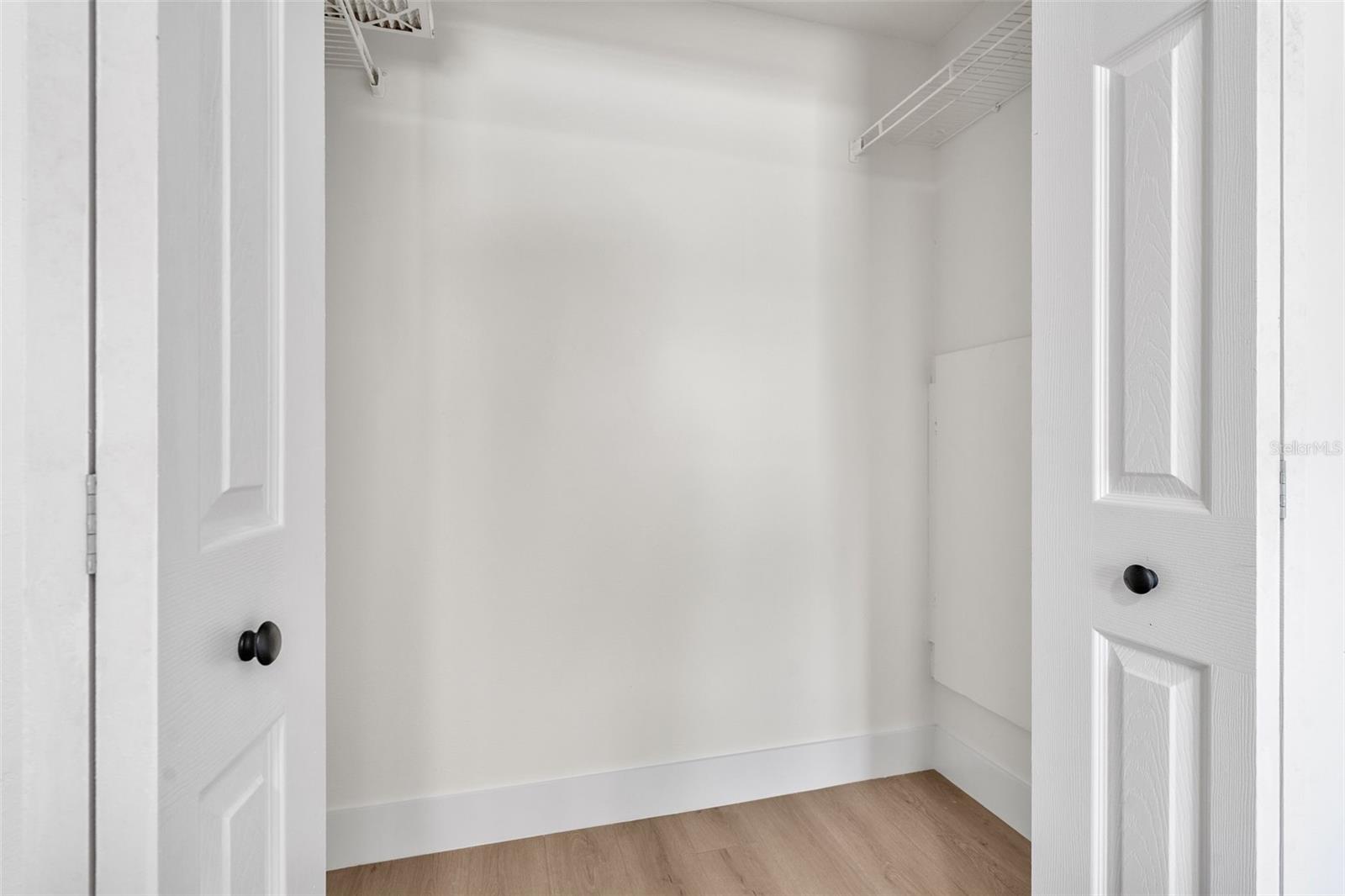 LAKEWOOD COUNTRY CLUB ESTATES SEC 1 - Residential