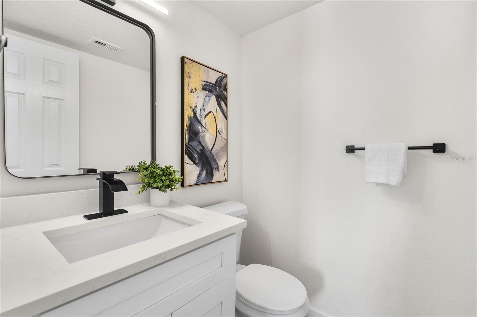 LAKEWOOD COUNTRY CLUB ESTATES SEC 1 - Residential