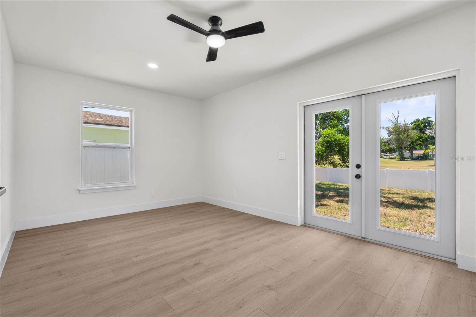 LAKEWOOD COUNTRY CLUB ESTATES SEC 1 - Residential