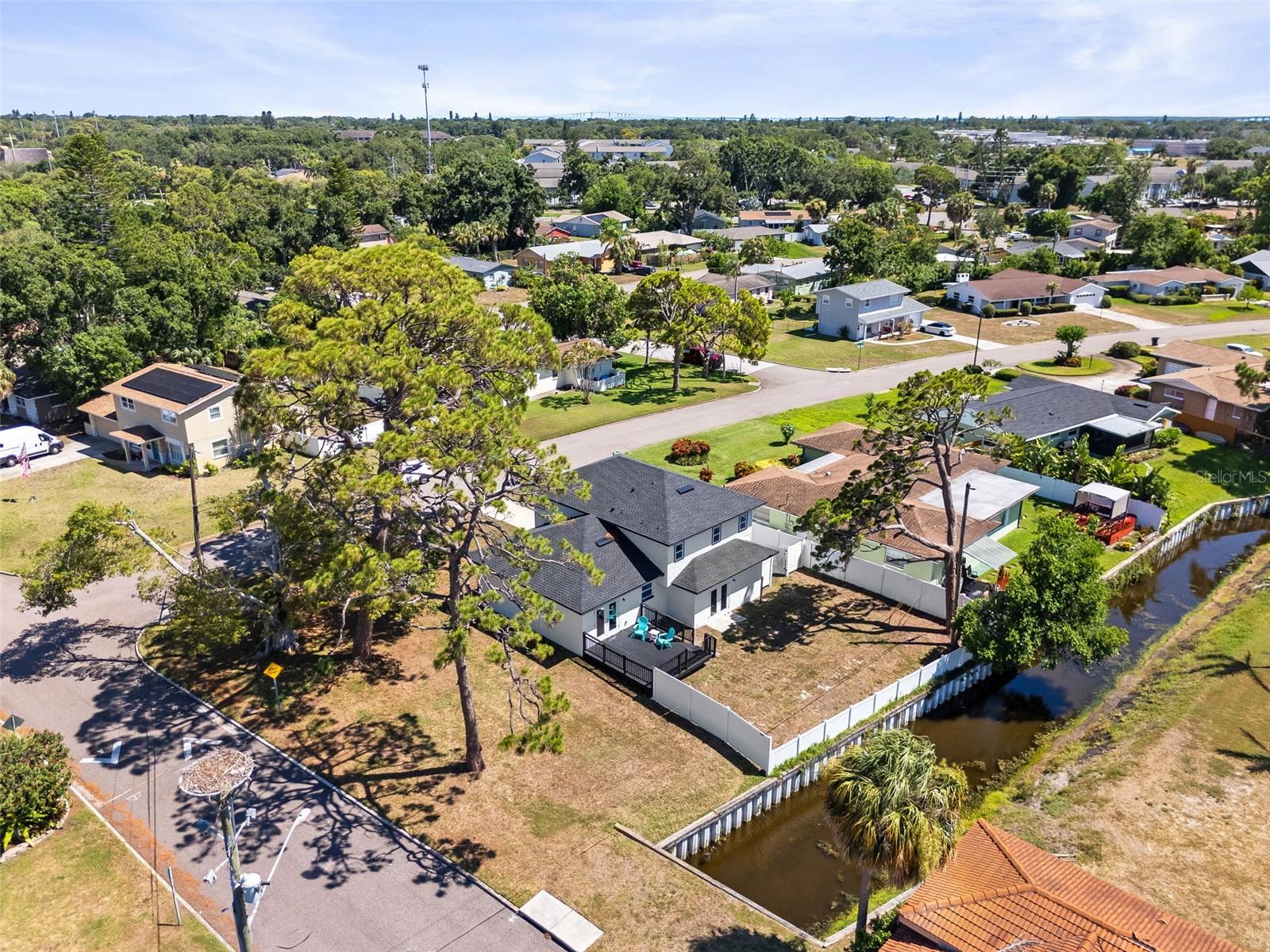 LAKEWOOD COUNTRY CLUB ESTATES SEC 1 - Residential