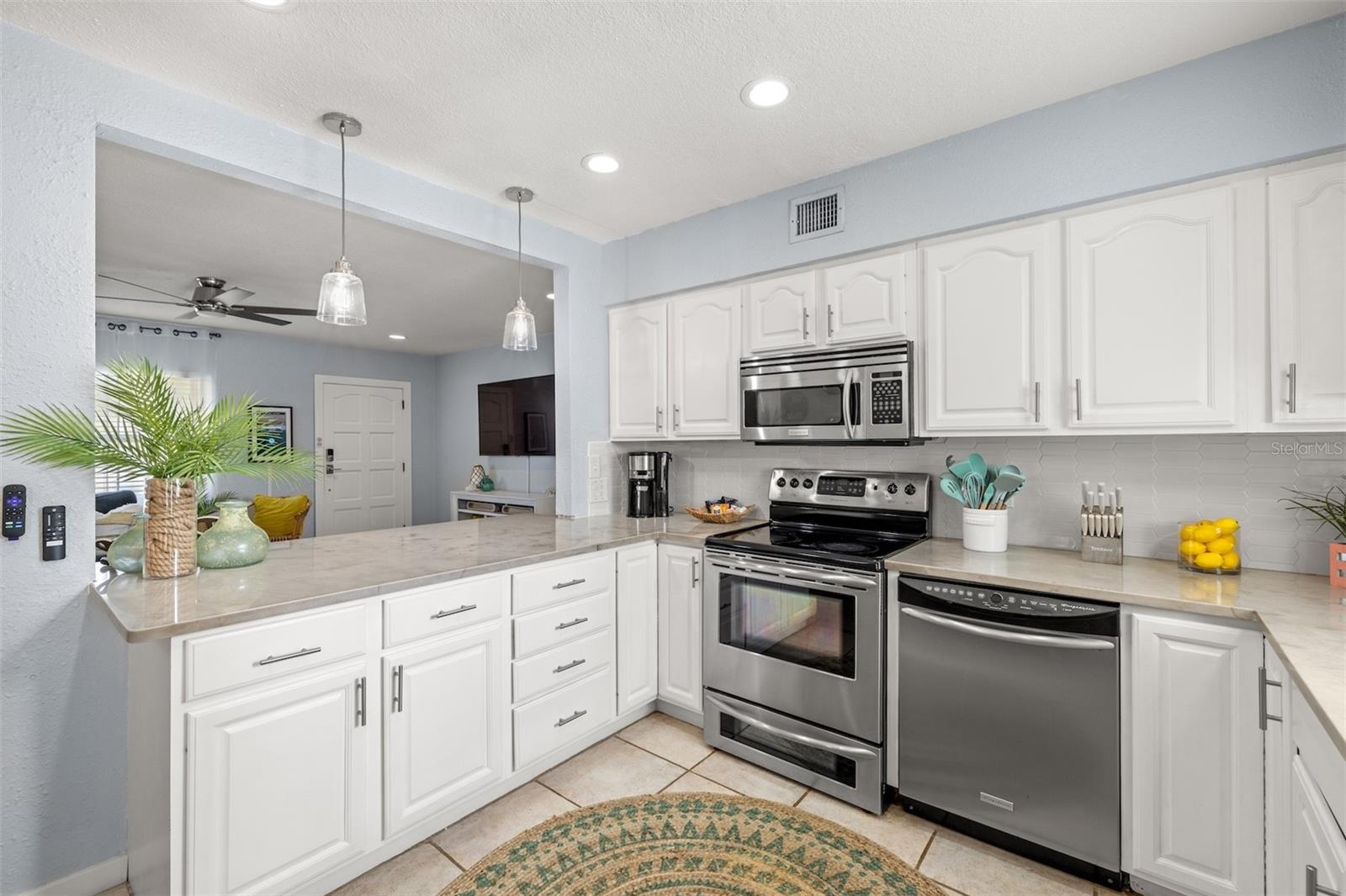 SUNNY PARK GROVES - Residential
