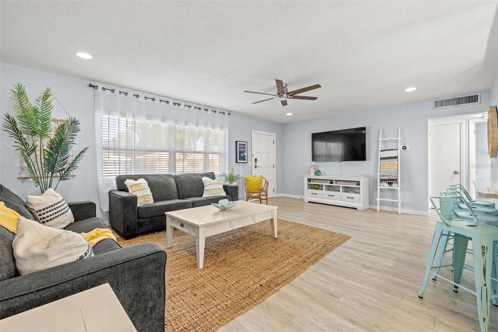 SUNNY PARK GROVES - Residential