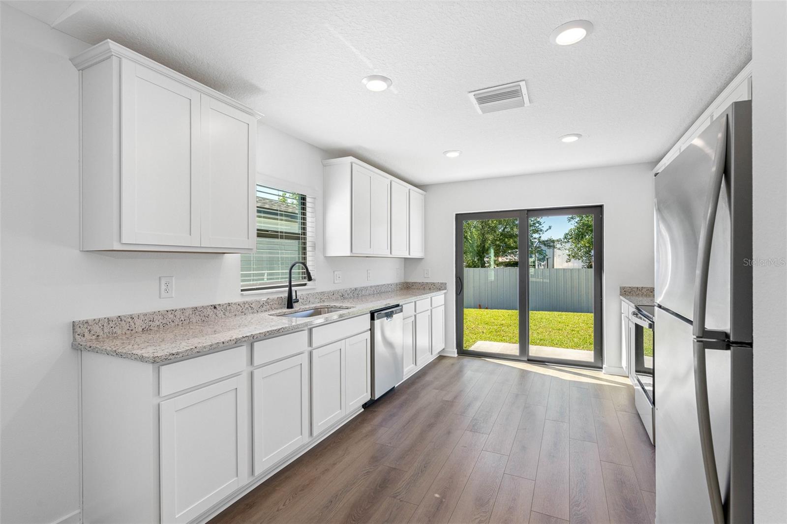 ROYAL HIGHLANDS - Residential