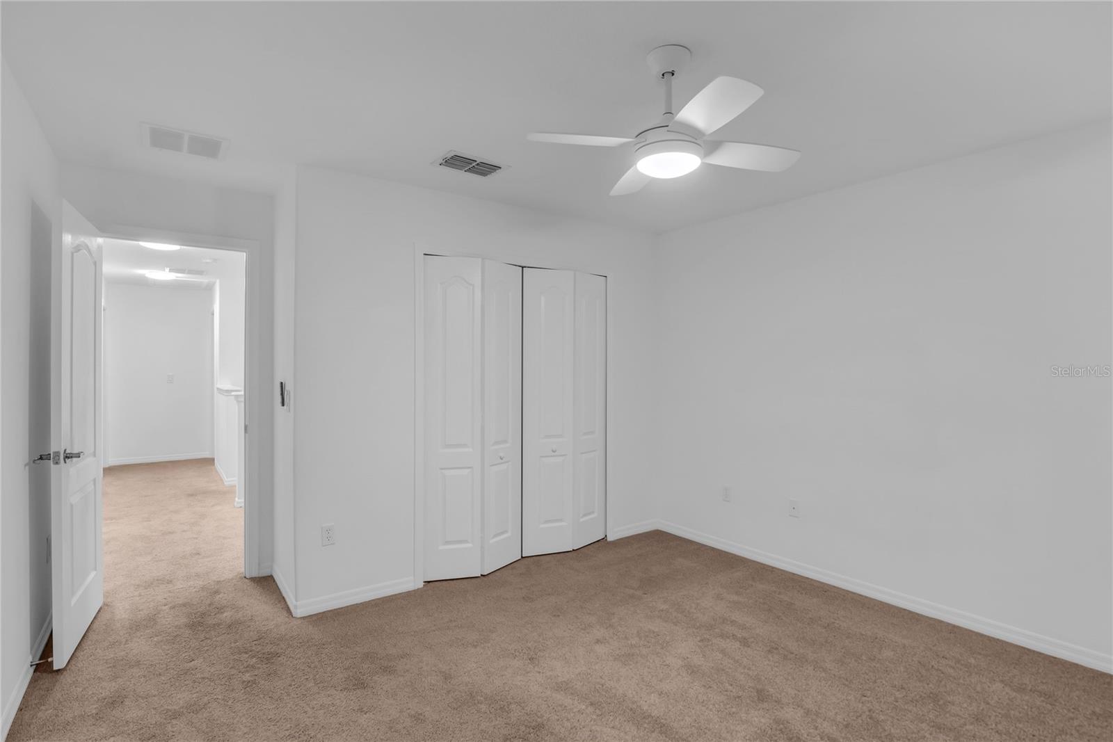 SIGNATURE LAKES PH 02 A B H I J - Residential Lease