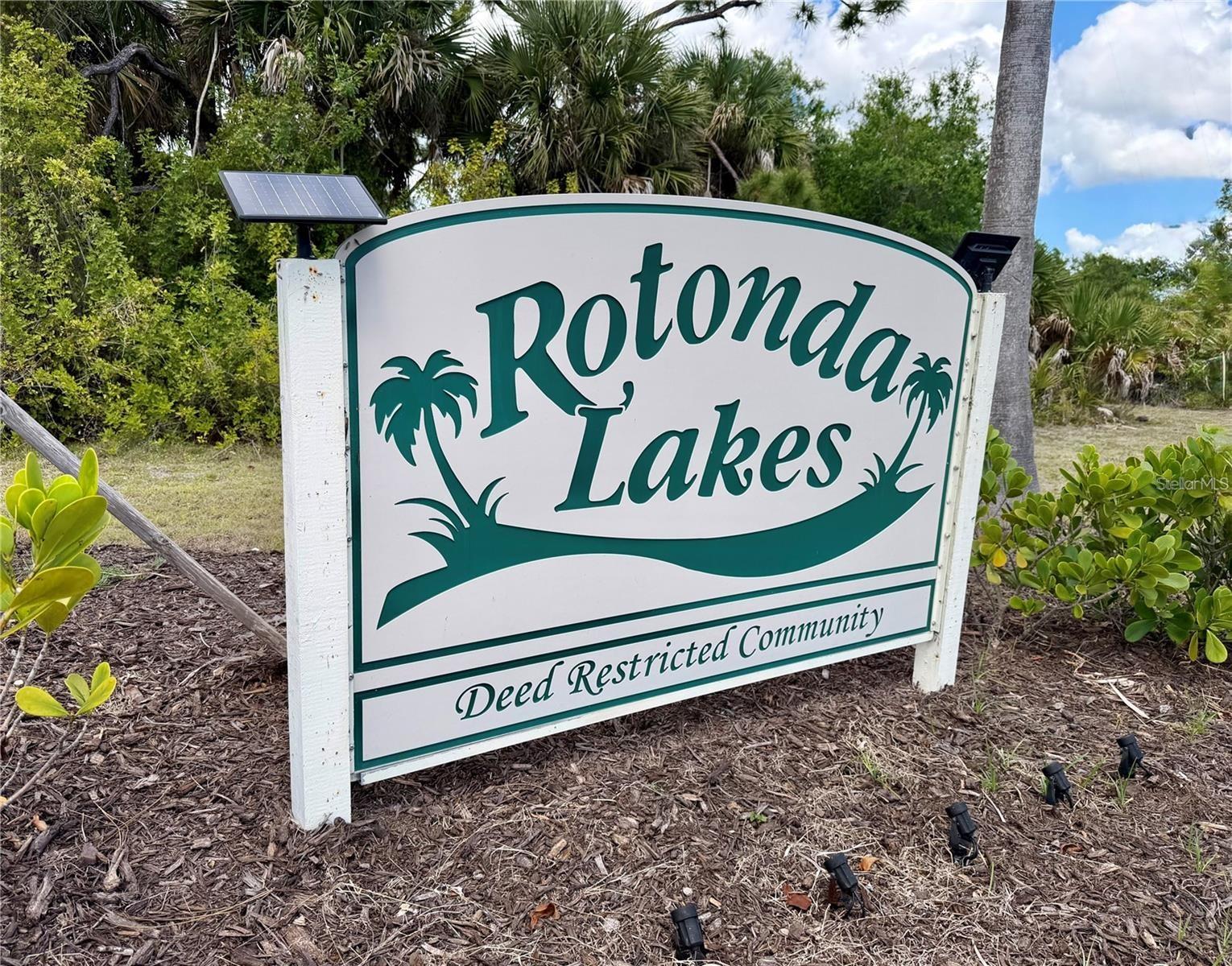ROTONDA LAKES - Land