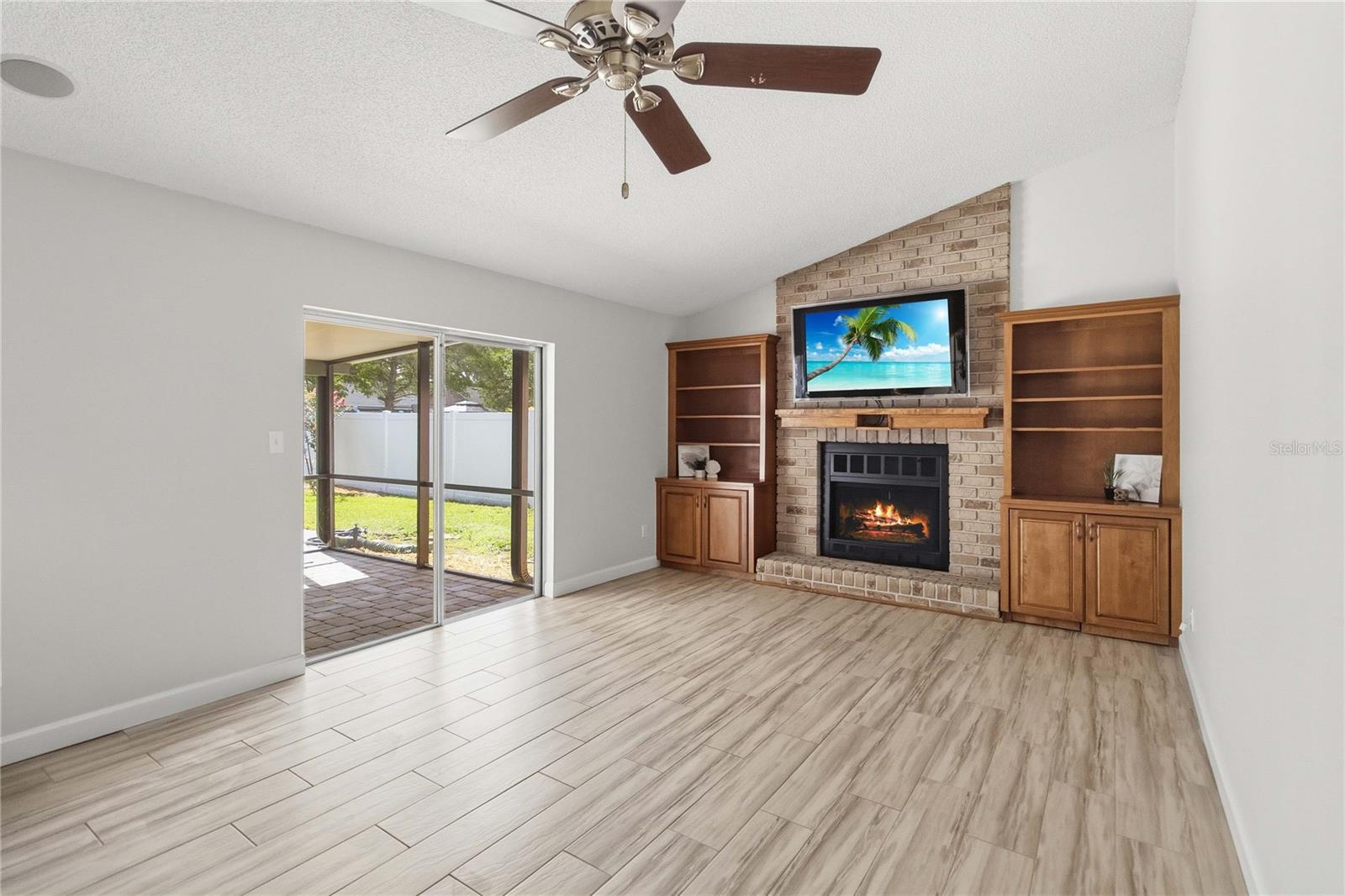 FOXMOOR UNIT 3 - Residential