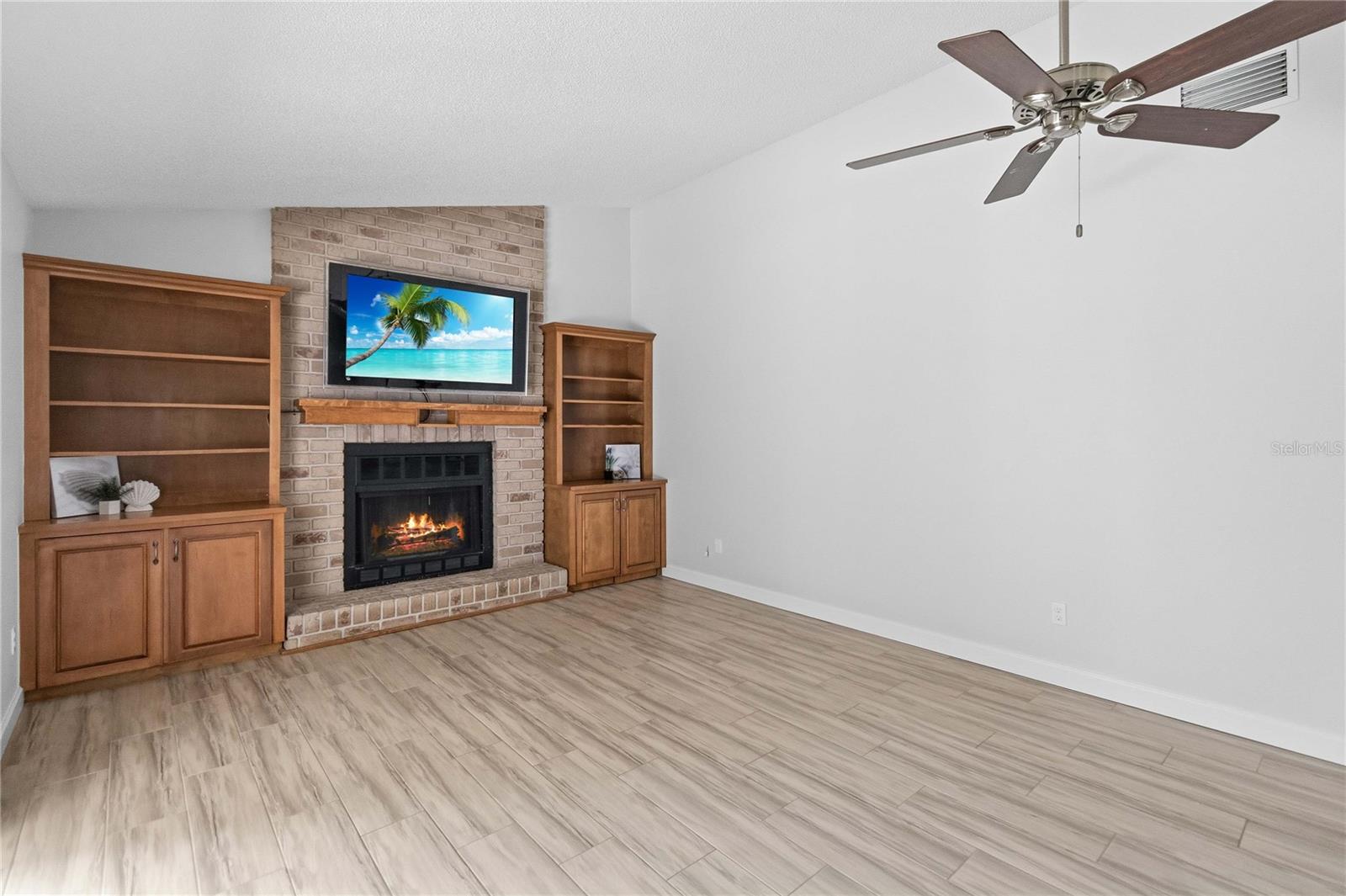 FOXMOOR UNIT 3 - Residential