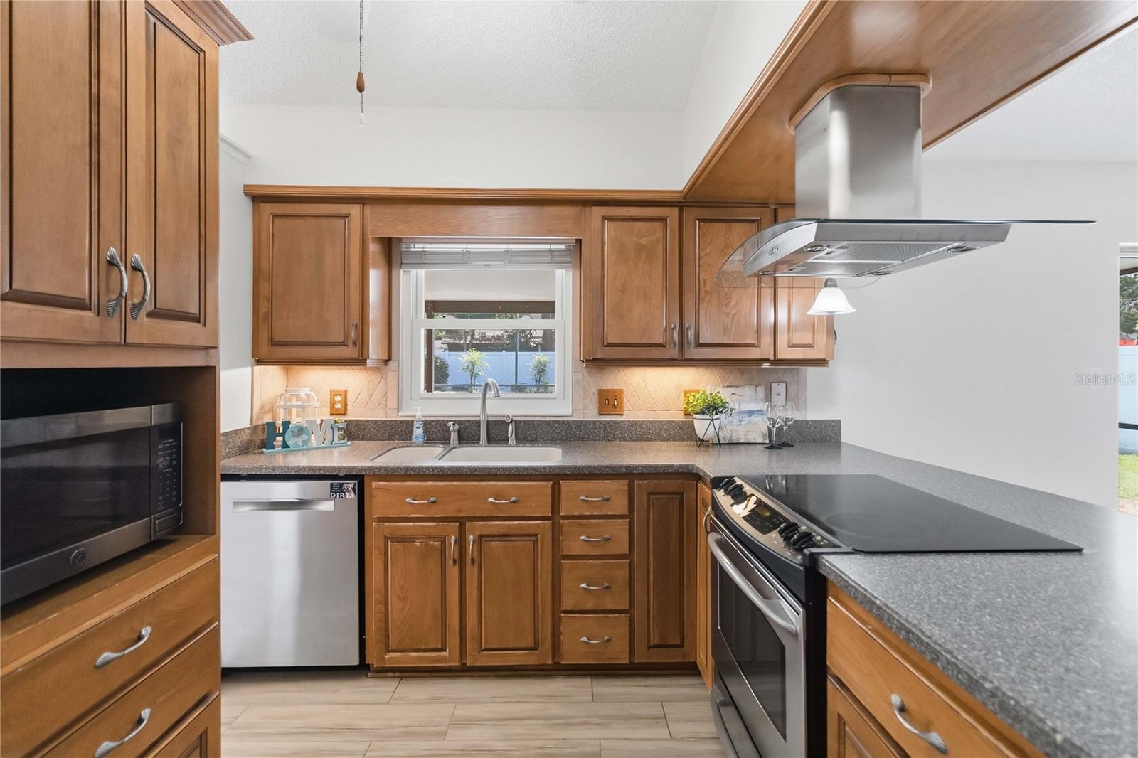 FOXMOOR UNIT 3 - Residential