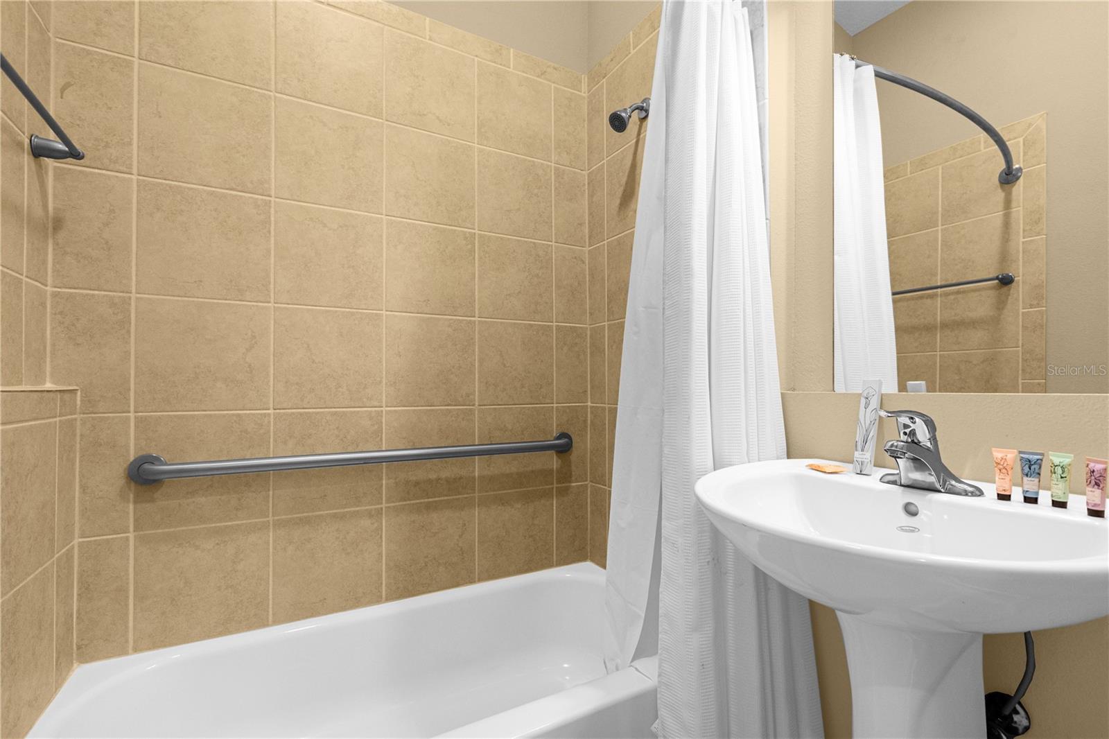 ENCHANTED GDN 1 CONDO BLDG 108 - Residential
