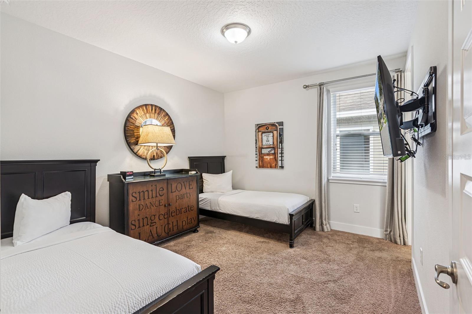 REUNION WEST PH 1 EAST - Residential Lease