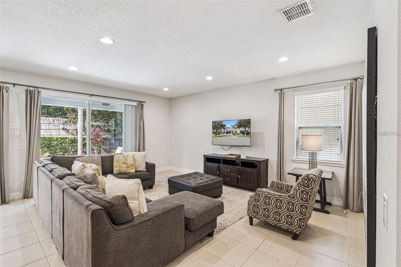 REUNION WEST PH 1 EAST - Residential Lease