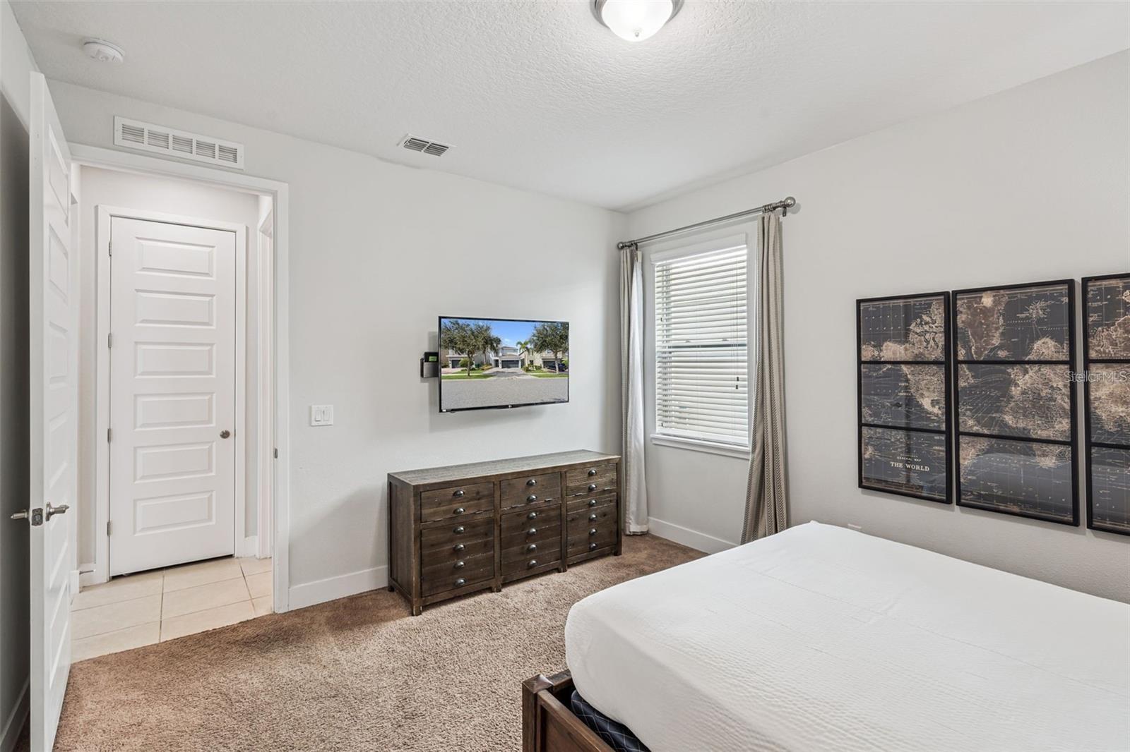 REUNION WEST PH 1 EAST - Residential Lease