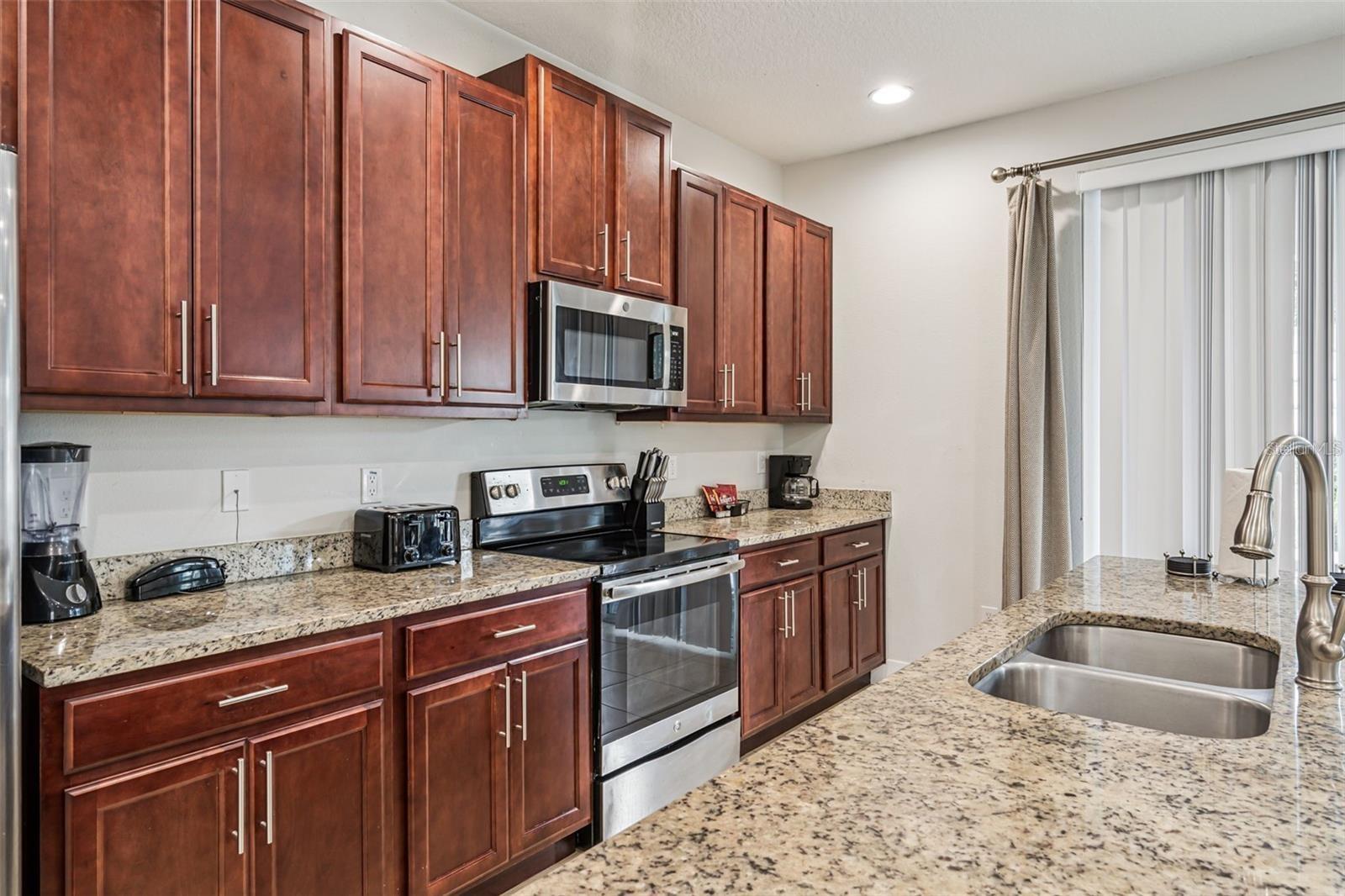 REUNION WEST PH 1 EAST - Residential Lease