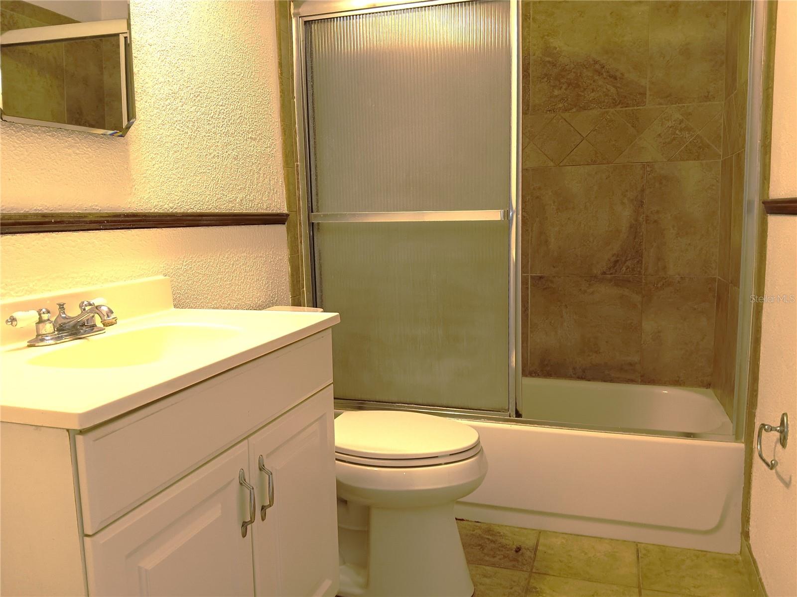 SUNILAND - Residential Lease