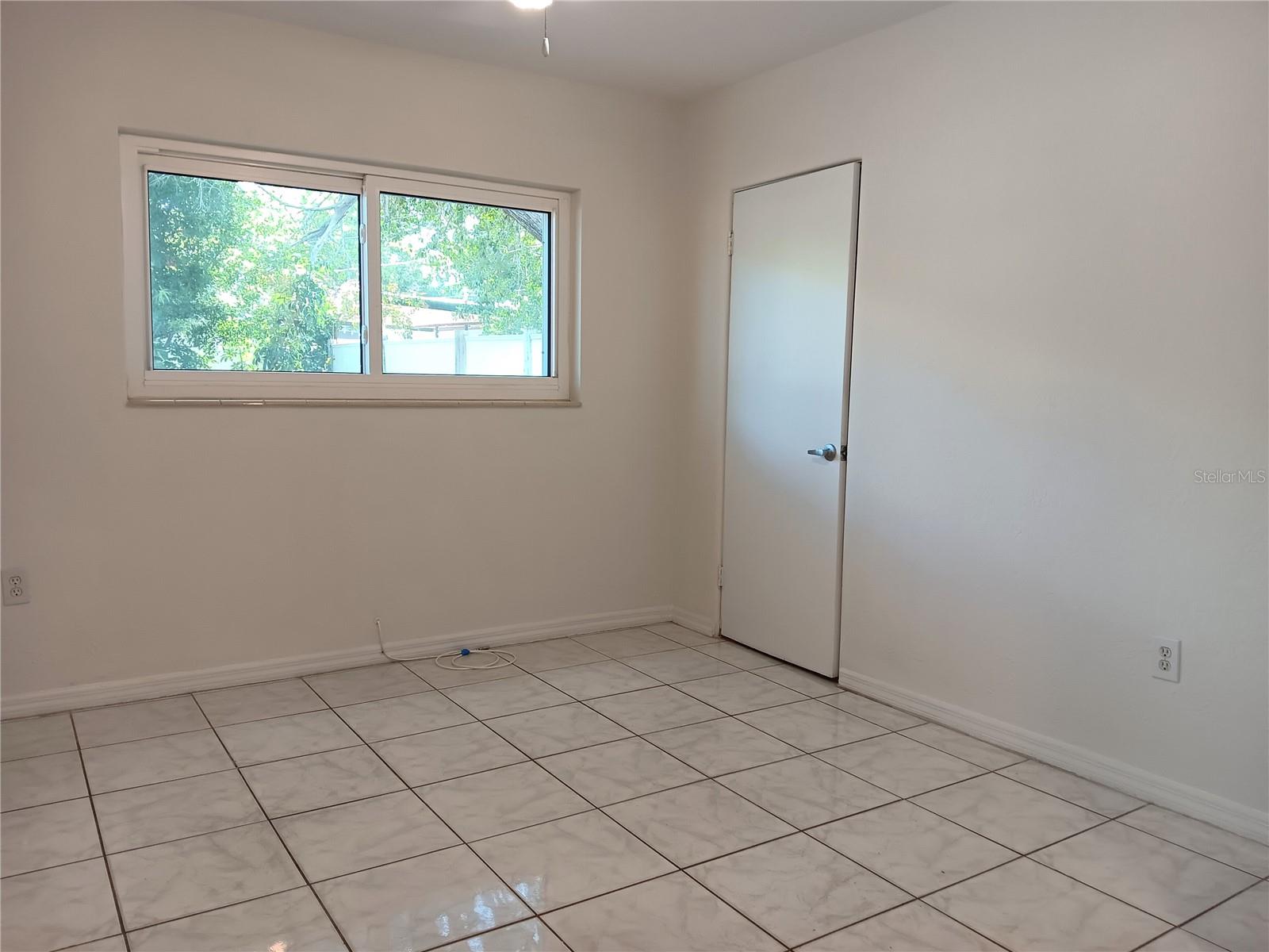 SUNILAND - Residential Lease
