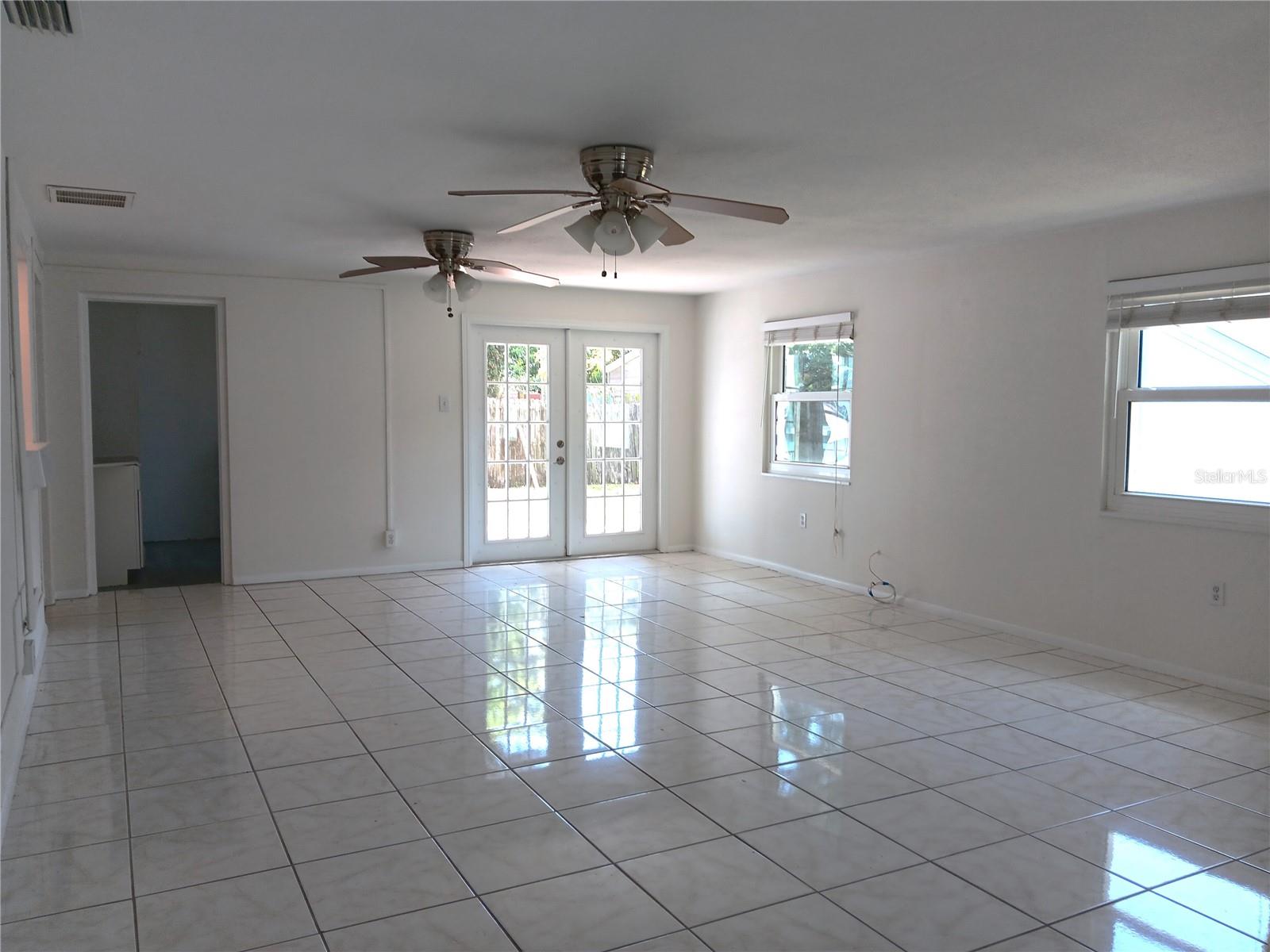 SUNILAND - Residential Lease