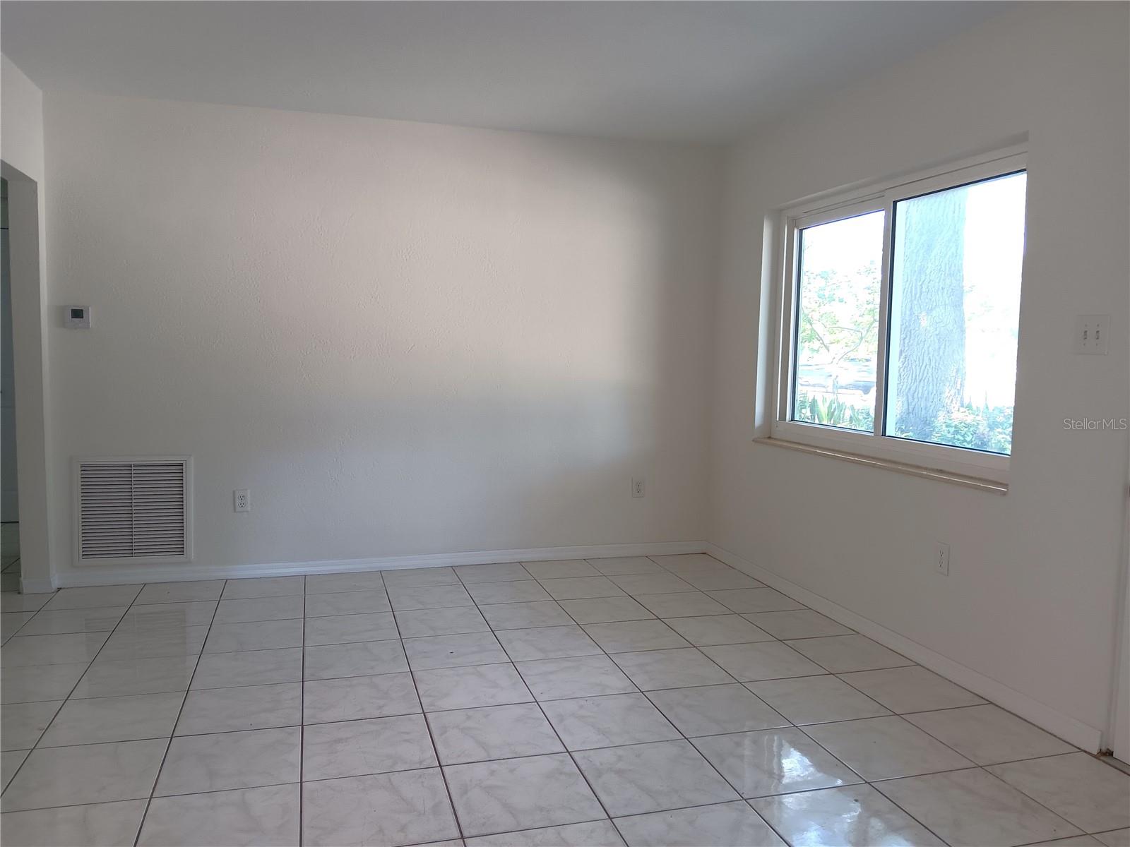 SUNILAND - Residential Lease