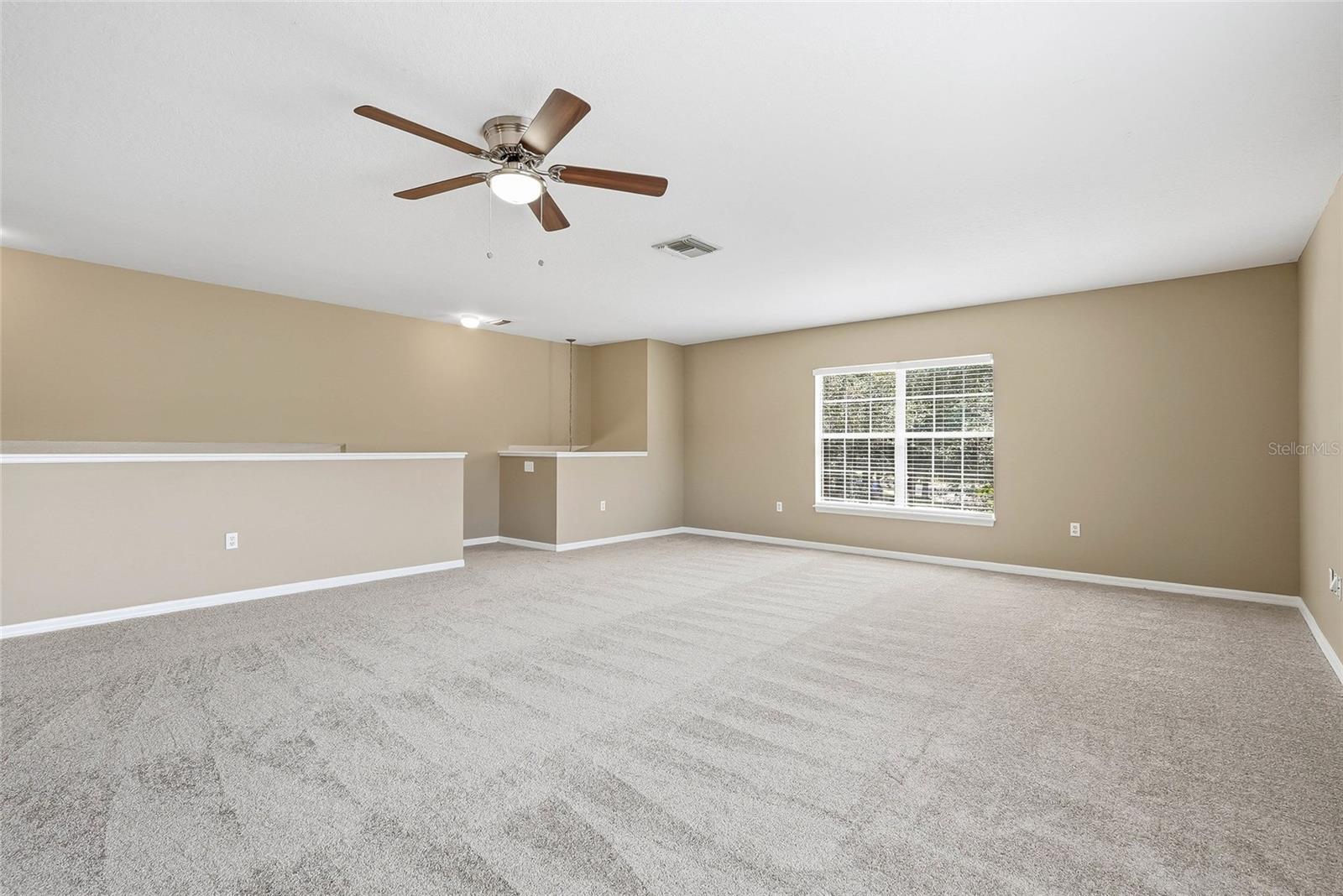 COLONY LAKES - Residential