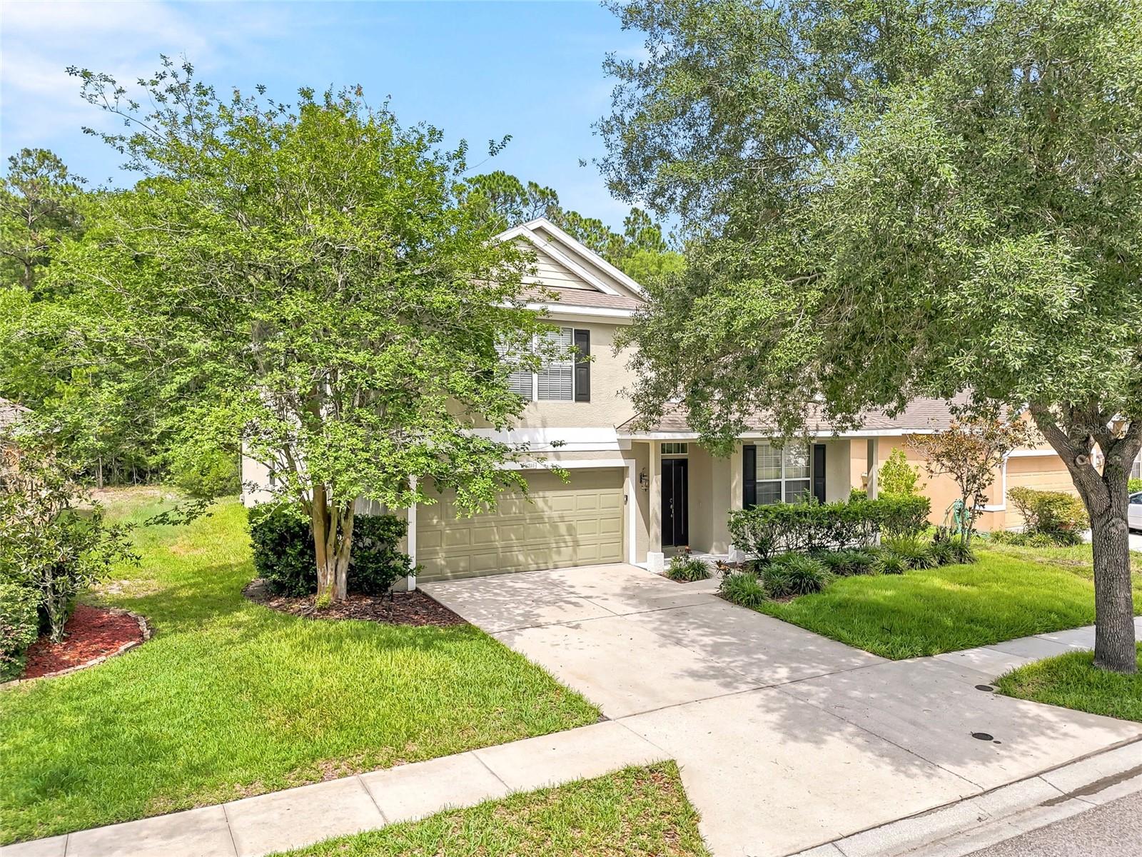 COLONY LAKES - Residential