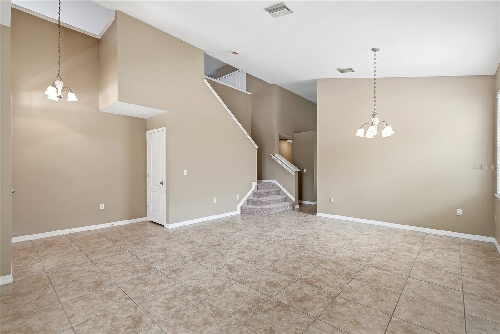 COLONY LAKES - Residential