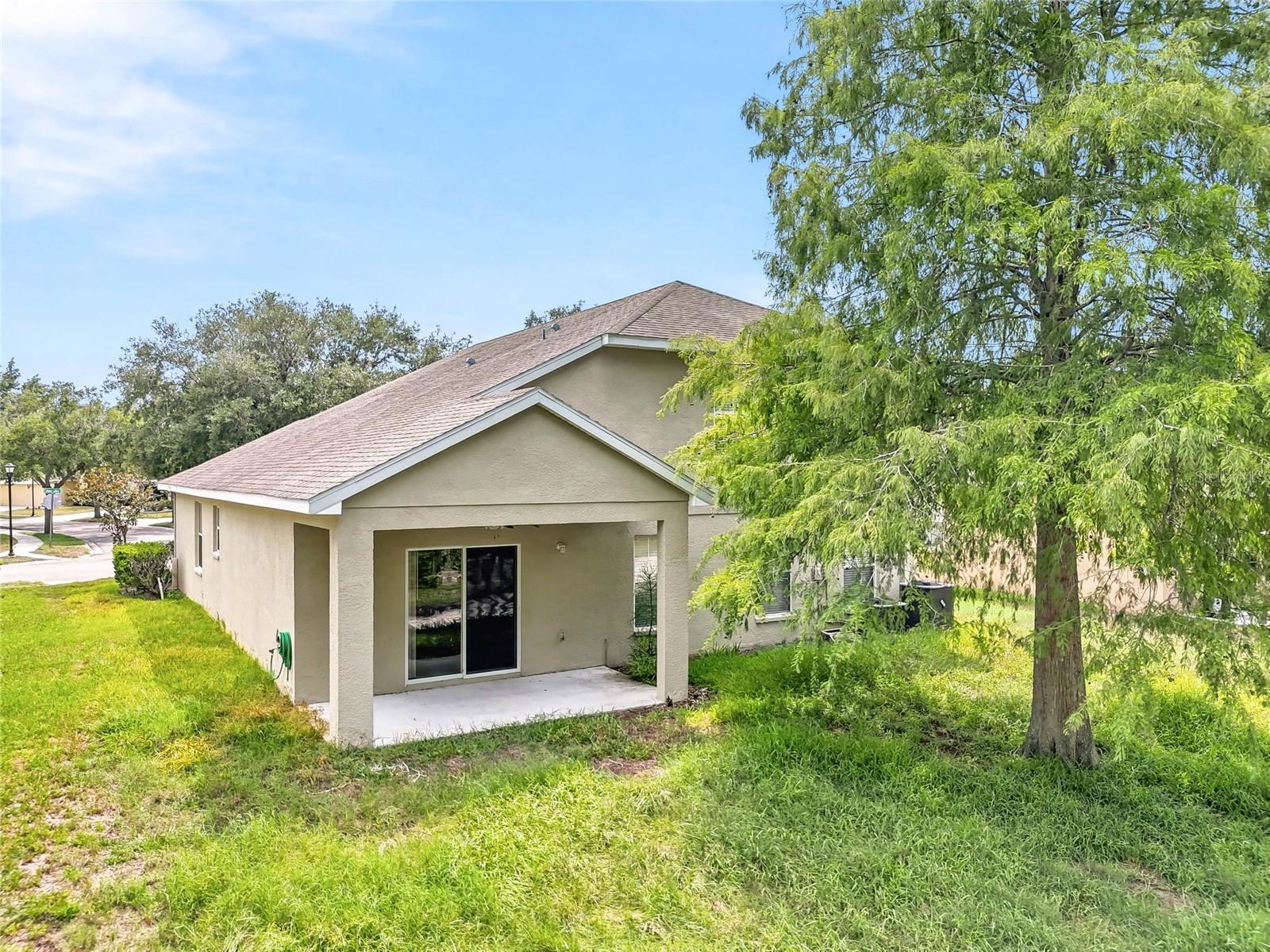 COLONY LAKES - Residential