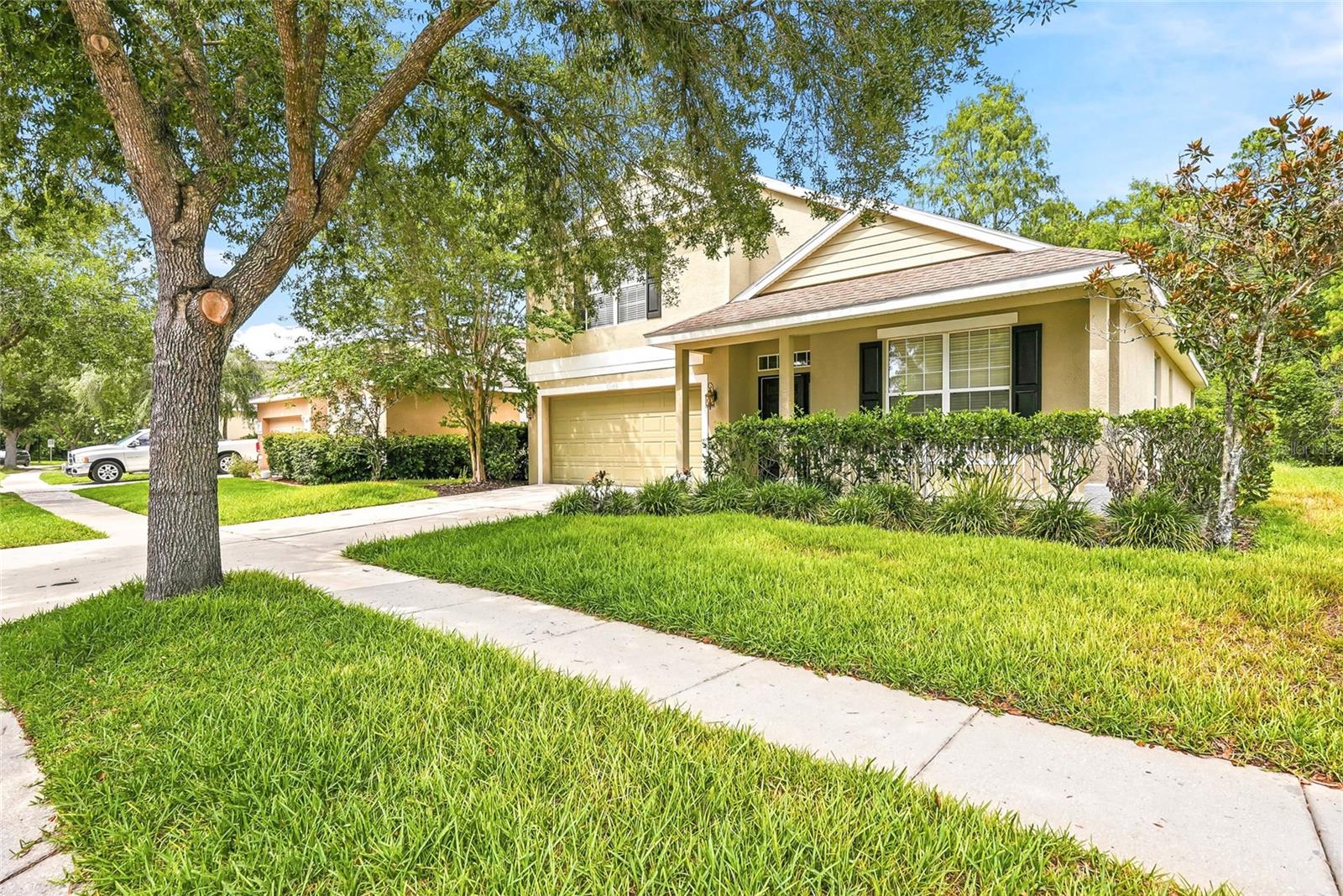 COLONY LAKES - Residential