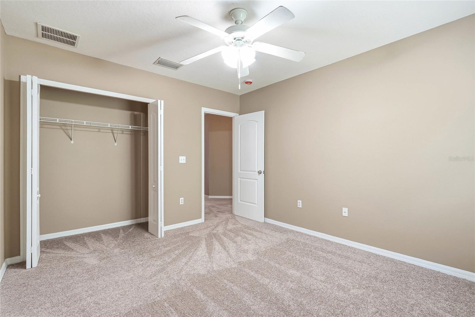 COLONY LAKES - Residential