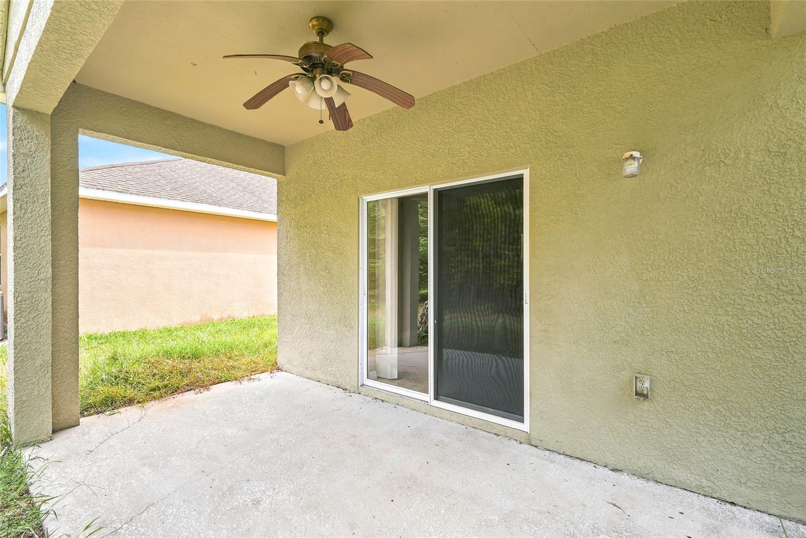 COLONY LAKES - Residential