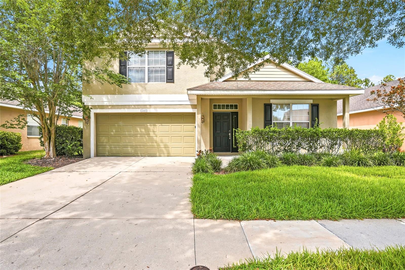 COLONY LAKES - Residential