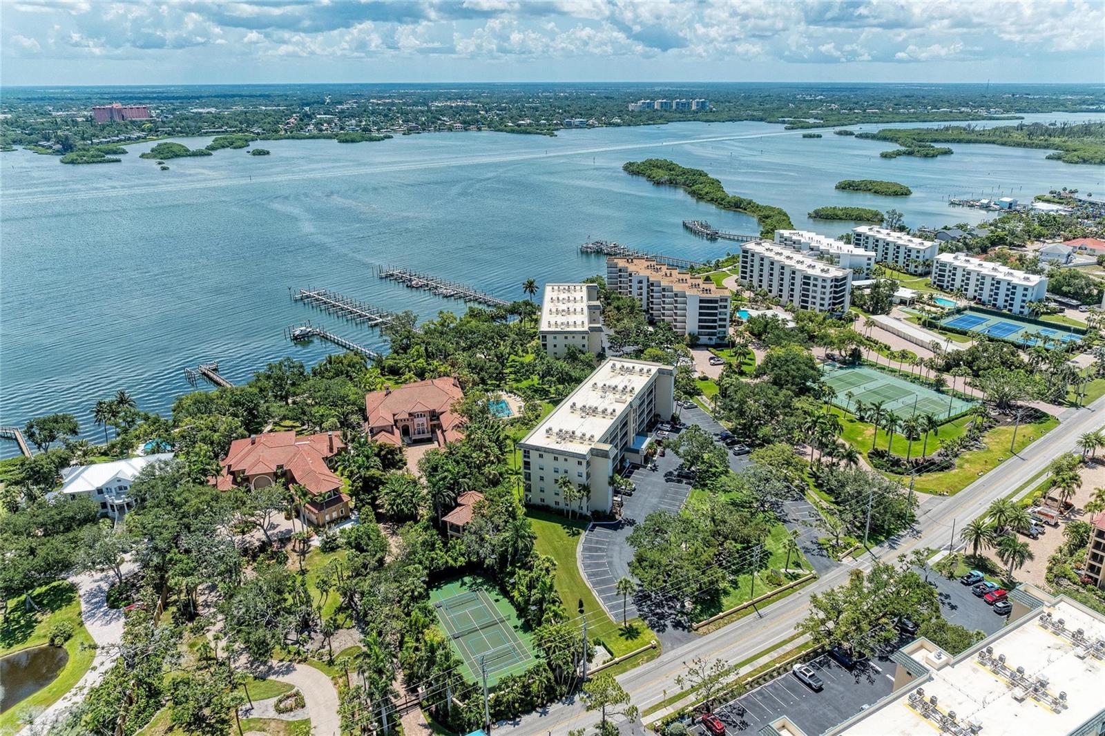 BAY TREE CLUB - Residential