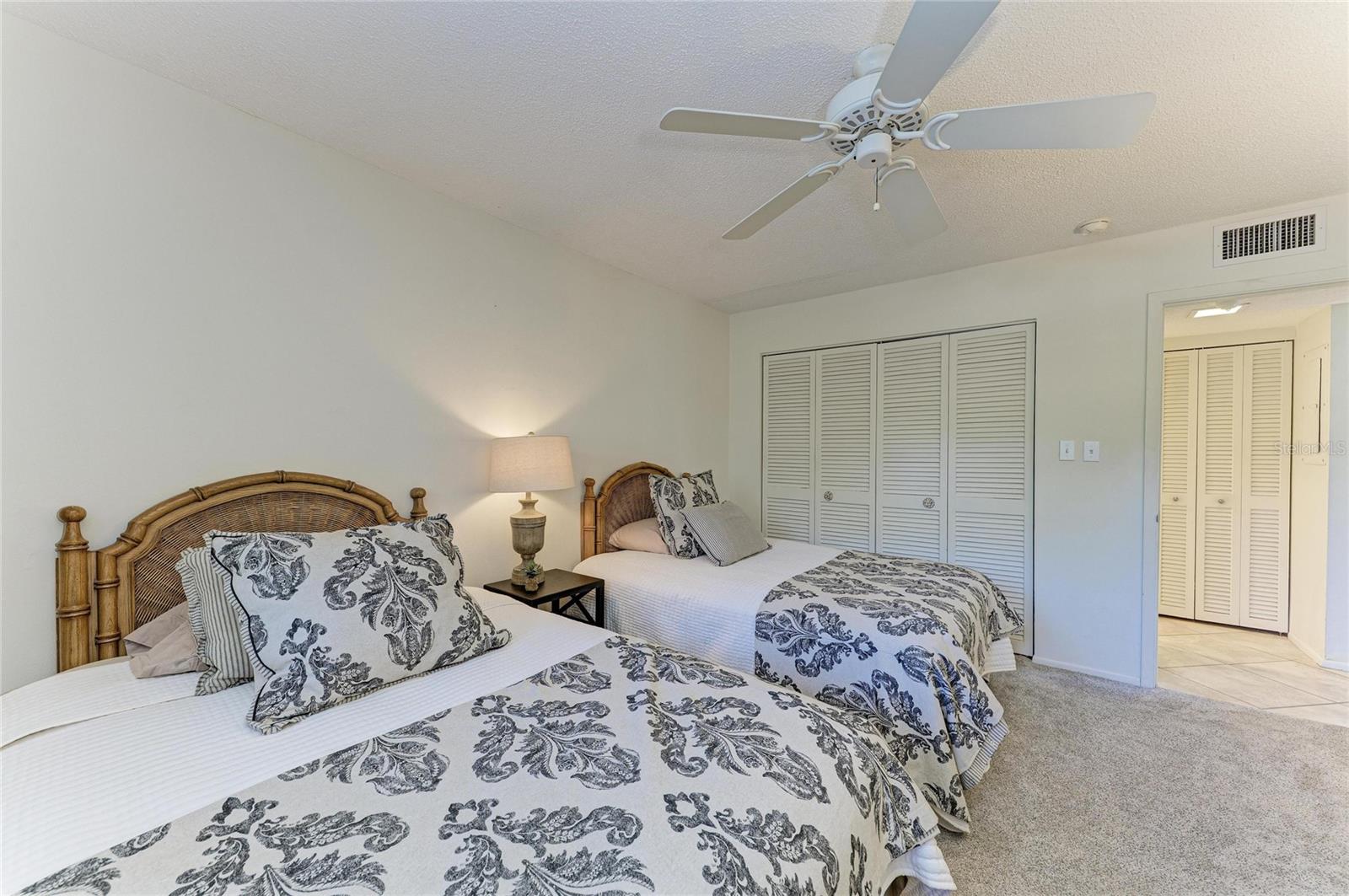 BAY TREE CLUB - Residential