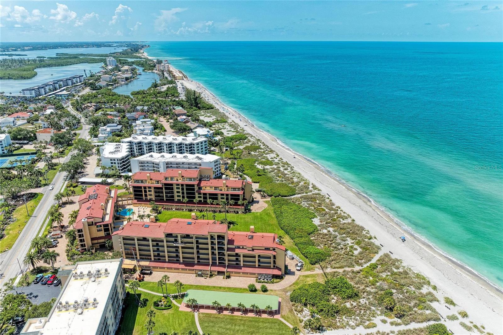 BAY TREE CLUB - Residential
