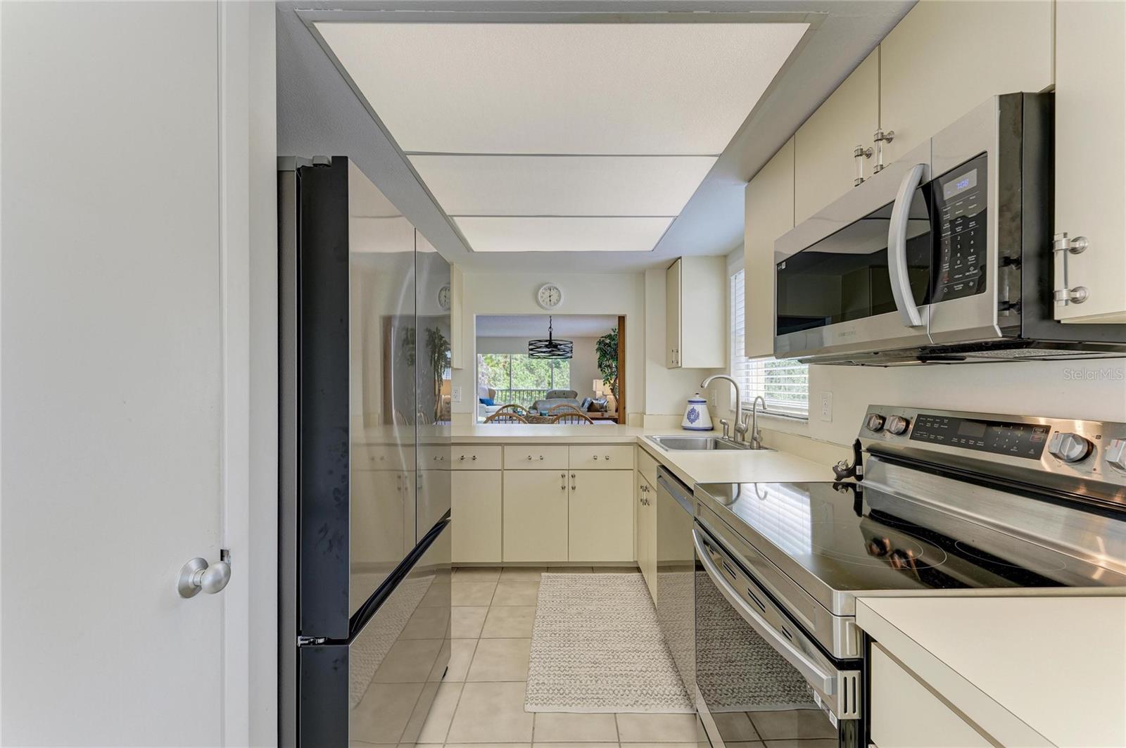 BAY TREE CLUB - Residential
