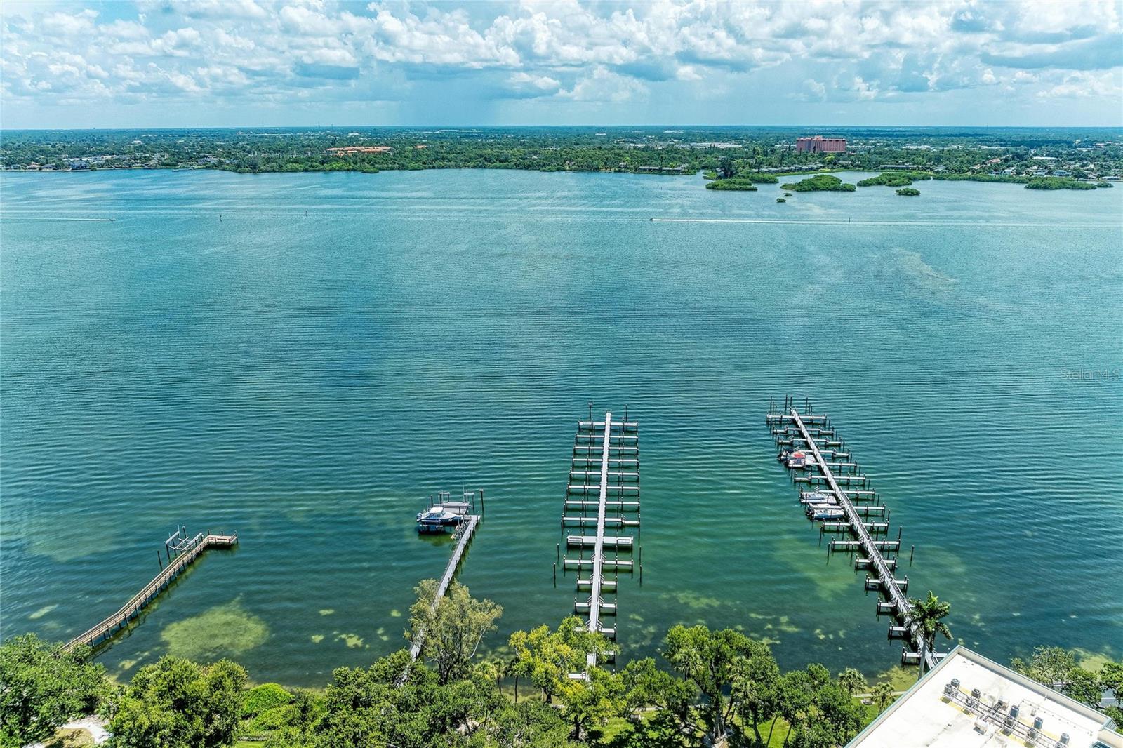 BAY TREE CLUB - Residential