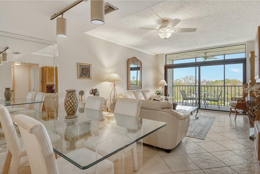SEAPLACE V - Residential