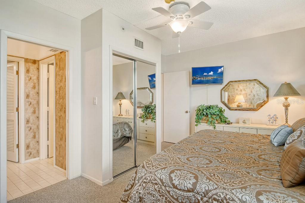 SEAPLACE V - Residential