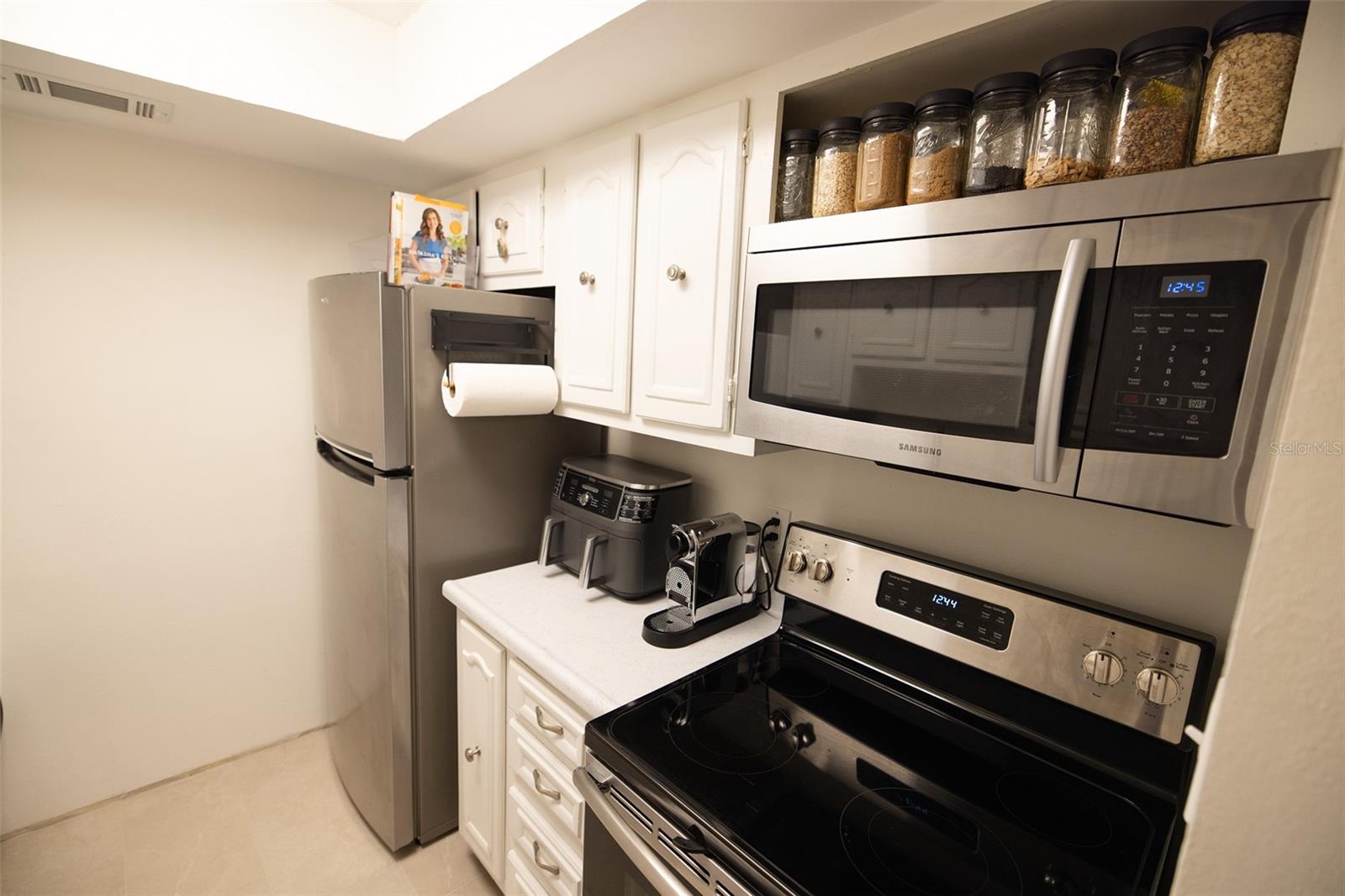 SANDLEWOOD CONDO - Residential