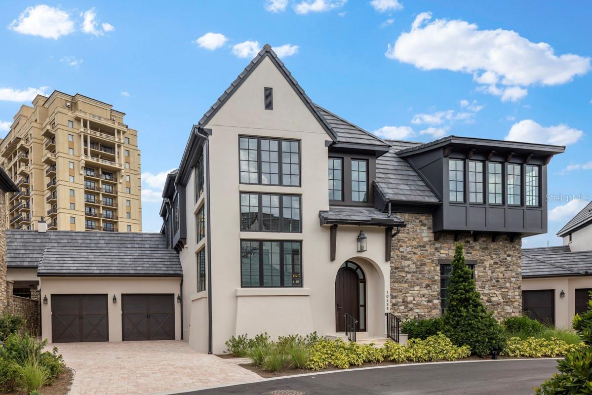 GOLDEN OAK FLORIAN PARK CONDOMINIUM - Residential