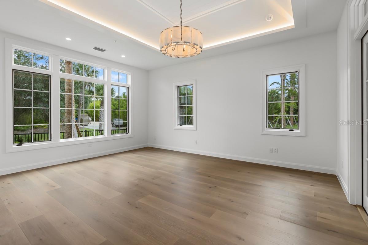 GOLDEN OAK FLORIAN PARK CONDOMINIUM - Residential