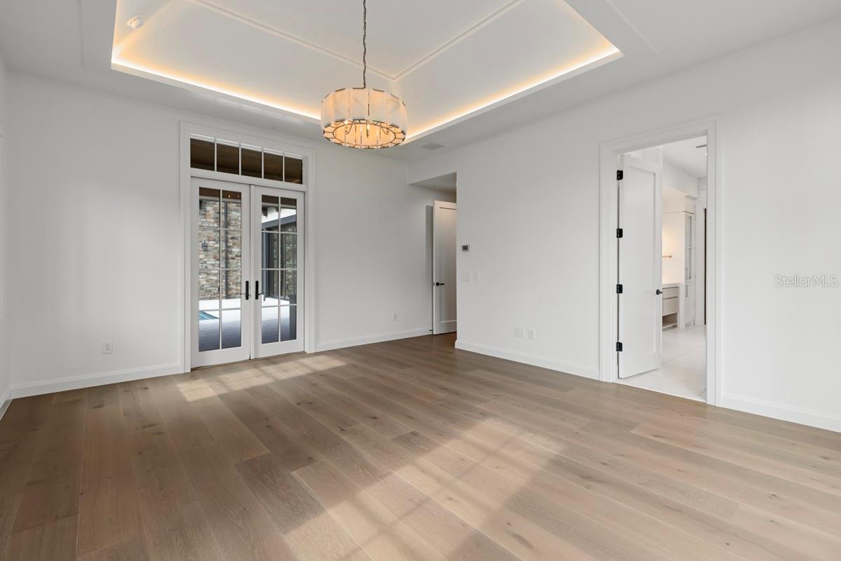 GOLDEN OAK FLORIAN PARK CONDOMINIUM - Residential