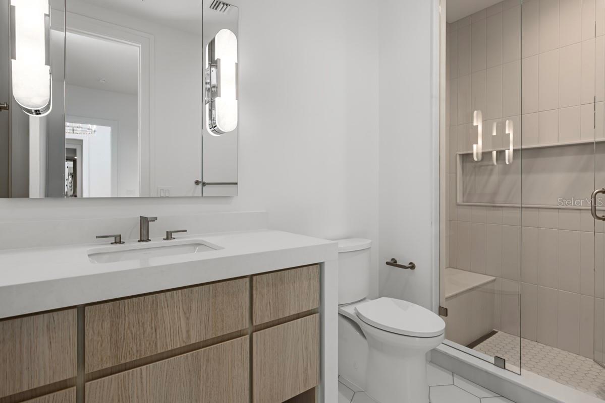 GOLDEN OAK FLORIAN PARK CONDOMINIUM - Residential