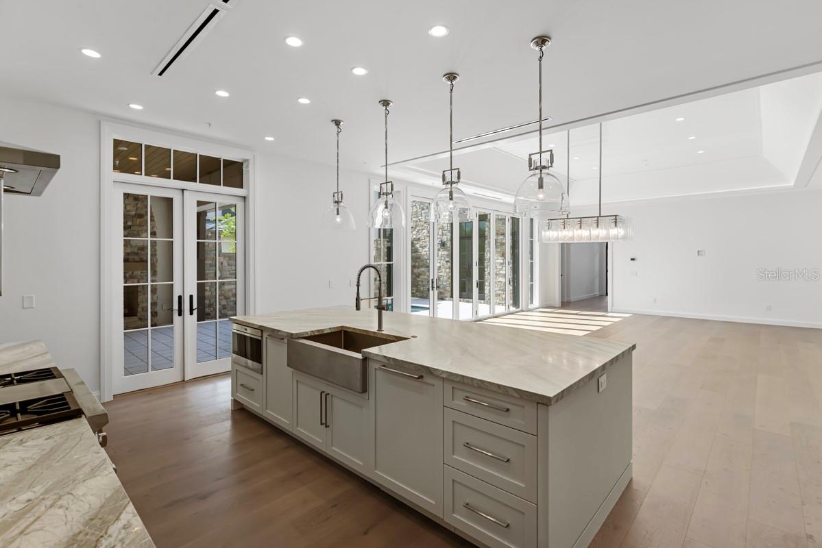 GOLDEN OAK FLORIAN PARK CONDOMINIUM - Residential