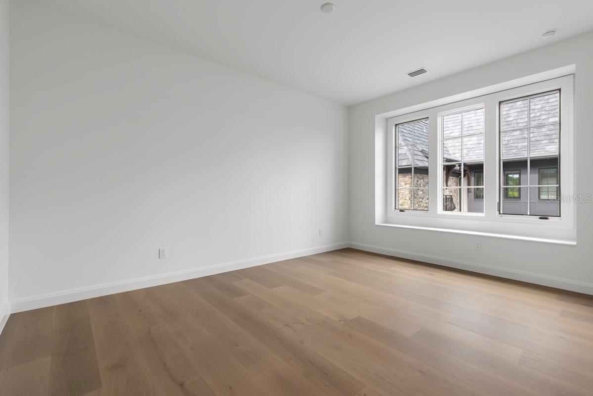 GOLDEN OAK FLORIAN PARK CONDOMINIUM - Residential