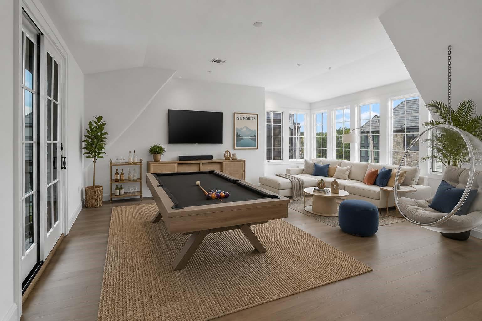 GOLDEN OAK FLORIAN PARK CONDOMINIUM - Residential