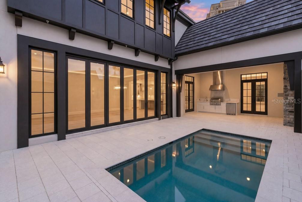 GOLDEN OAK FLORIAN PARK CONDOMINIUM - Residential