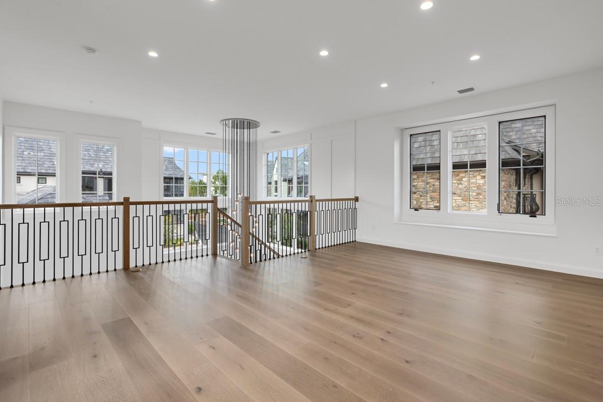 GOLDEN OAK FLORIAN PARK CONDOMINIUM - Residential