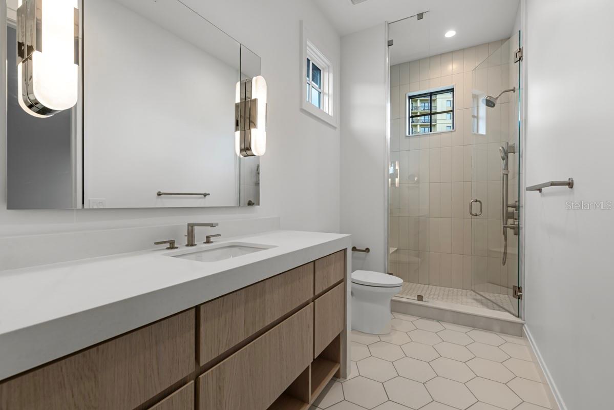 GOLDEN OAK FLORIAN PARK CONDOMINIUM - Residential