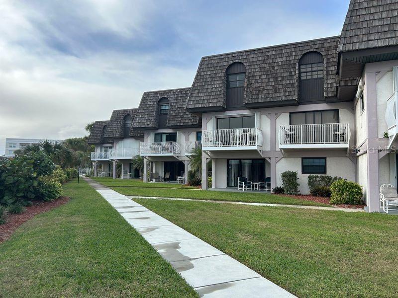 OLA GRANDE CONDO - Residential
